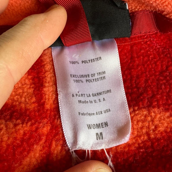 Patagonia synchilla vest fleece cherry red floral flowers womens athletic fit M - Picture 7 of 7